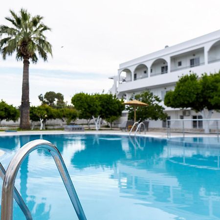 Manos Pension Faliraki Buitenkant foto