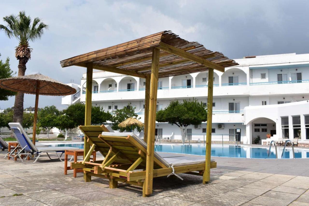 Manos Pension Faliraki Buitenkant foto