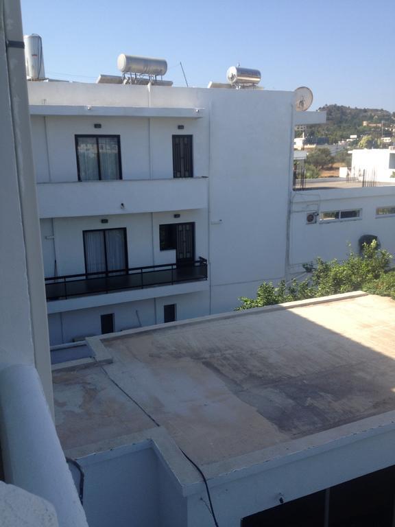 Manos Pension Faliraki Buitenkant foto